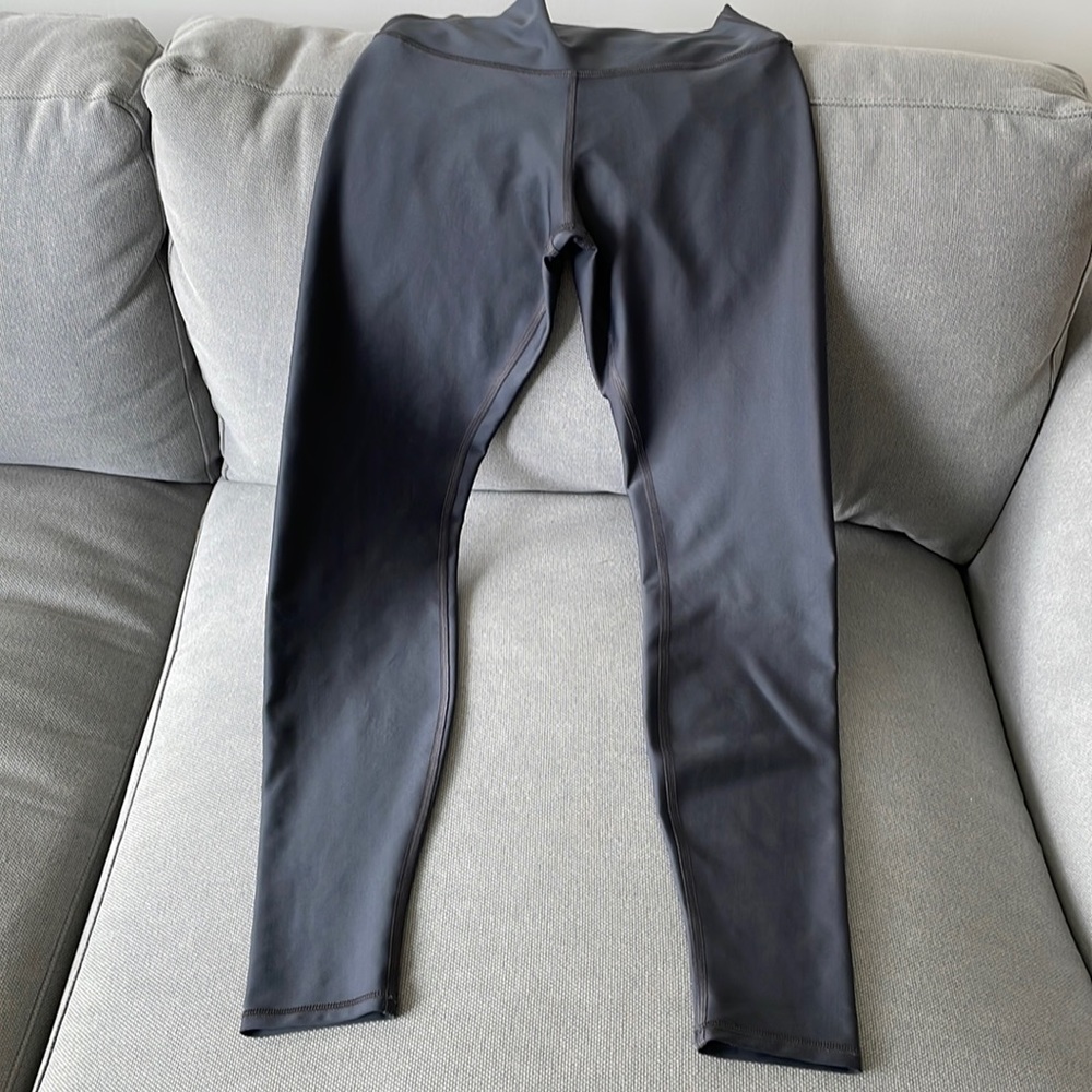 Alo high waist airlift leggings in a women’s size small